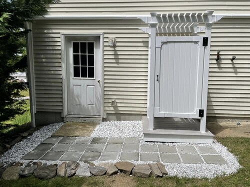 Don't miss this newly remodeled beach getaway with central A/C