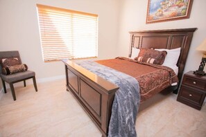 4 bedrooms, iron/ironing board, WiFi, bed sheets