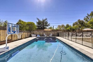 Piscine extérieure