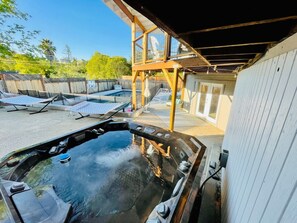 Utendørs boblebad