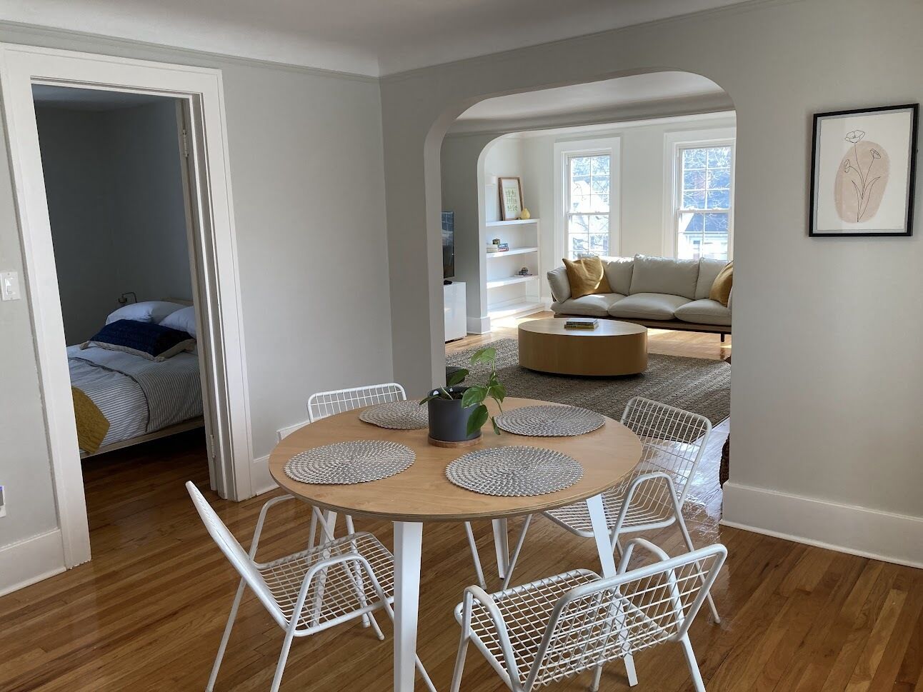 Spacious, Bright and Airy One Bedroom Apartment