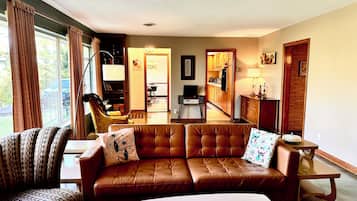 Smart TV, fireplace, video games, books