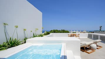 Suite de luna de miel, hidromasaje, vista al mar | Terraza o patio