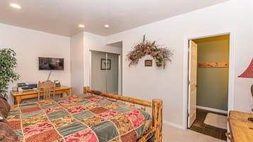 3 chambres, bureau, fer et planche à repasser, Wi-Fi gratuit
