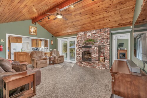 Harmony House Oakhurst