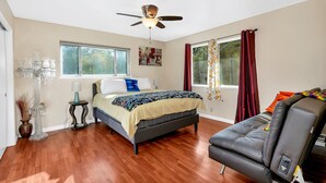 Cabin, Multiple Beds, Kitchen, Mountain View - House of Color (Mariposa)