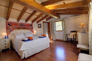 1 Schlafzimmer, Bügeleisen/Bügelbrett, Reisekinderbett, kostenloses WLAN