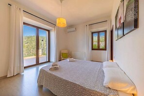 4 chambres, fer et planche Ă repasser, lit parapluie, Wi-Fi gratuit