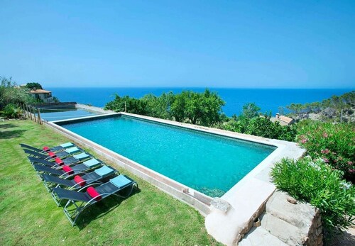 Beautiful Restored Finca, Private Pool, Superb Sea/Sunset Views in the Pretty Village of Banyalbufar