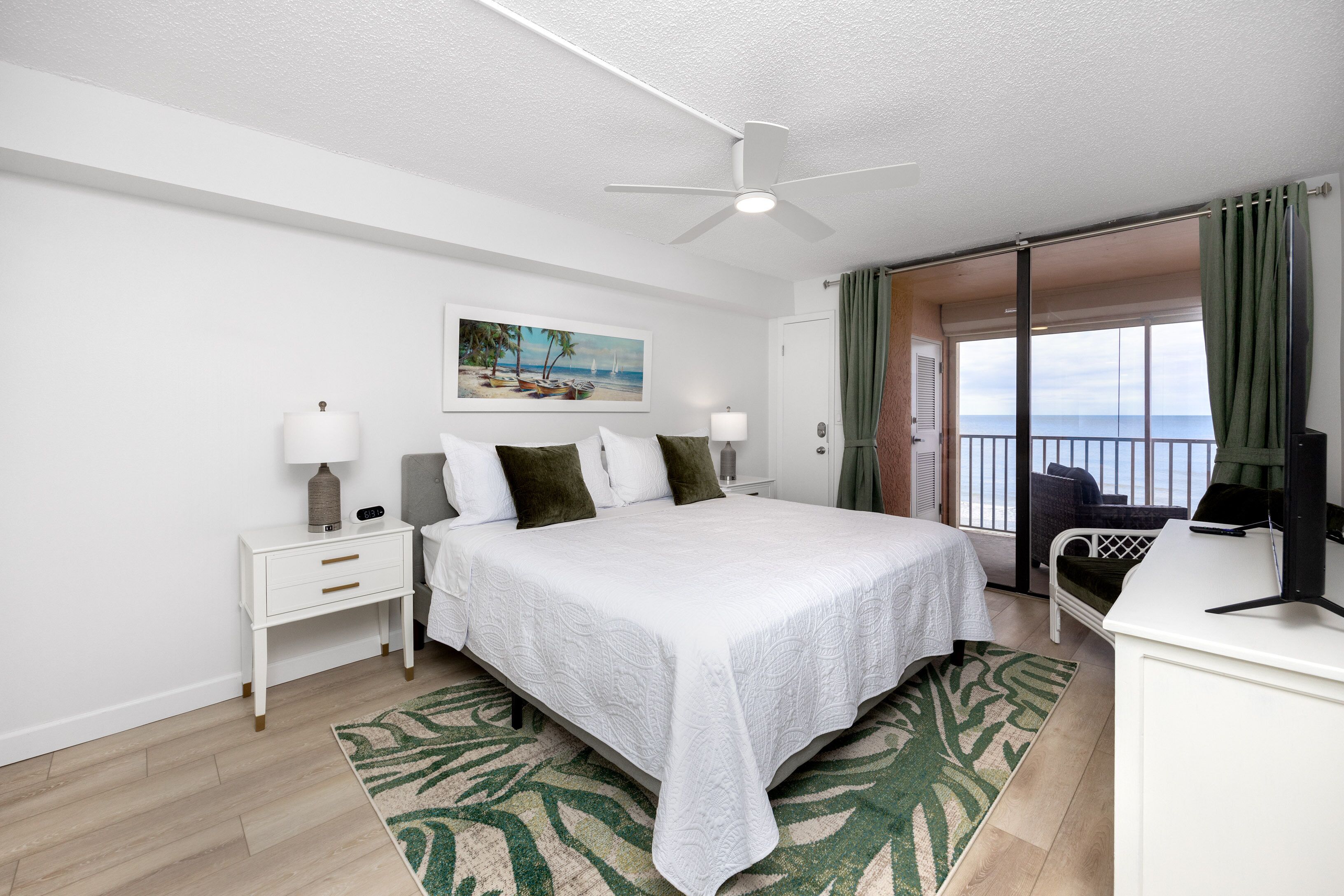 3 soverom, strykejern/-brett, reiseseng for barn og wi-fi (inkludert)