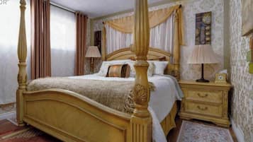 3 bedrooms, iron/ironing board, travel crib, free WiFi