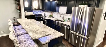 Newly Remodeled- Small Family/Couples Retreat in Shangri-La on Monkey Island, OK