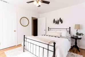 2 bedrooms, desk, iron/ironing board, travel cot