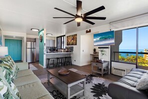 Condo, Plusieurs lits, baignoire à jets, vue sur l’océan | 2 chambres, accès au Wi-Fi (inclus)