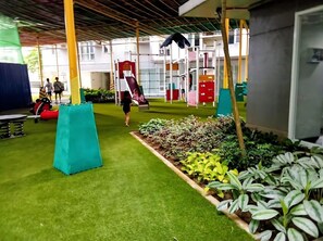 Children’s play area – outdoor