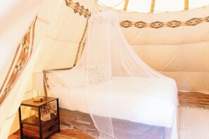 1 habitación y ropa de cama