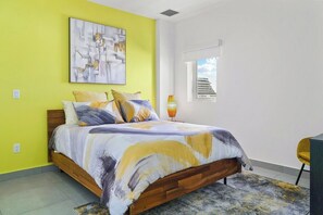 2 bedrooms, iron/ironing board, WiFi
