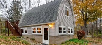 Cozy Cabin w/ Cathedral Cabin on 7-Acres with Pond