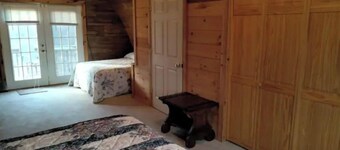 Cozy Cabin w/ Cathedral Cabin on 7-Acres with Pond