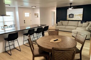 Interior - This house is a 4 bedroom(s), 3 bathrooms, located in Cape Coral, FL. (Cape Coral)