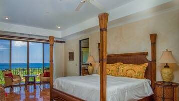 Luxury Condo | 3 bedrooms, iron/ironing board, free WiFi