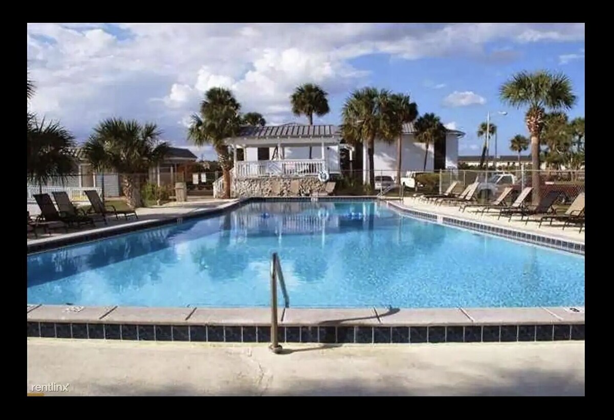 Photo 18 of Modern Condo Lake 1+bed 2 bath 
 Bonus Bunk Rm 3 Pools 1 heated Heart of Destin