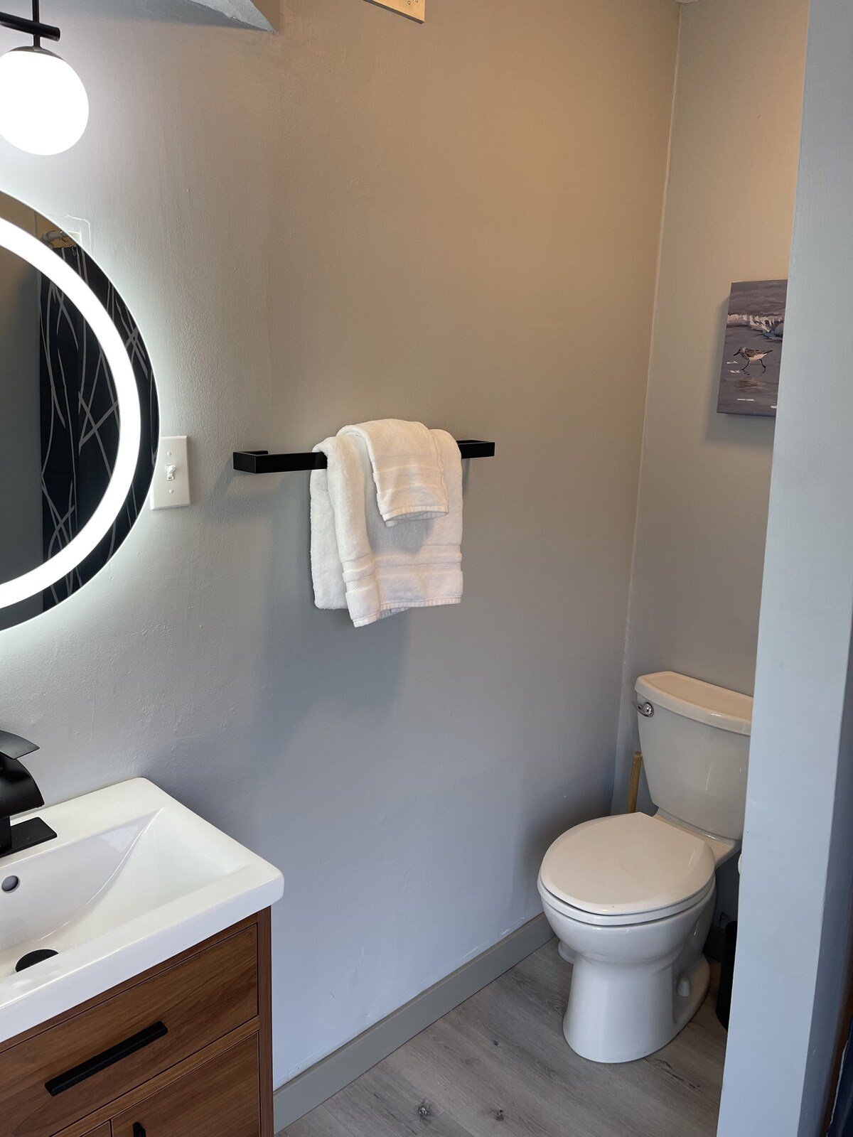 Photo 14 of Modern Condo Lake 1+bed 2 bath 
 Bonus Bunk Rm 3 Pools 1 heated Heart of Destin