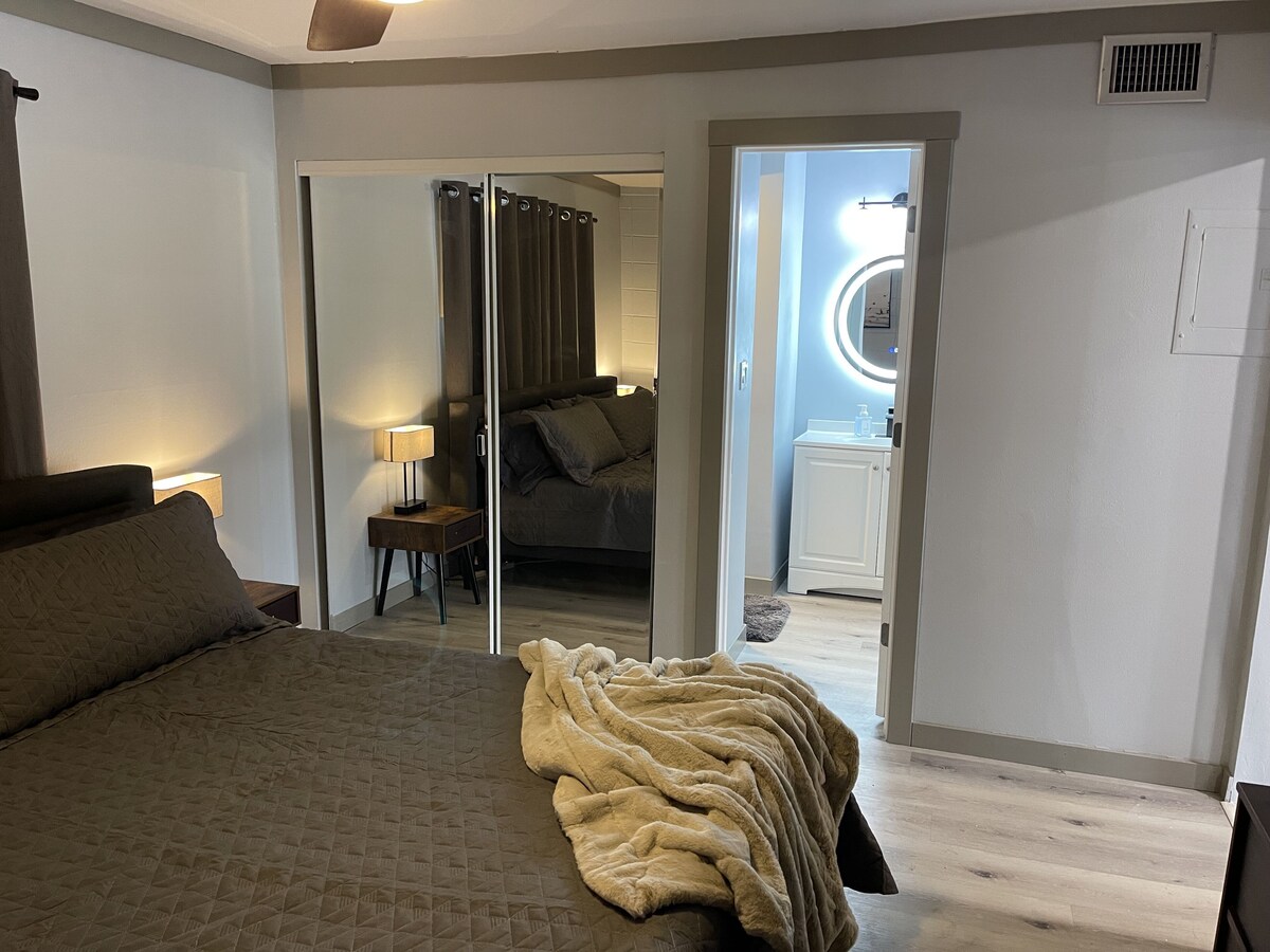 Photo 10 of Modern Condo Lake 1+bed 2 bath 
 Bonus Bunk Rm 3 Pools 1 heated Heart of Destin