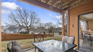 Unclassified image, 2 of 29, button - Pointe Royale Oasis (Branson)