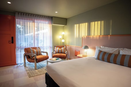 Classic Room. The Monty