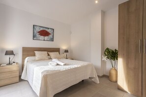 3 habitaciones, tabla de planchar con plancha y wifi gratis 