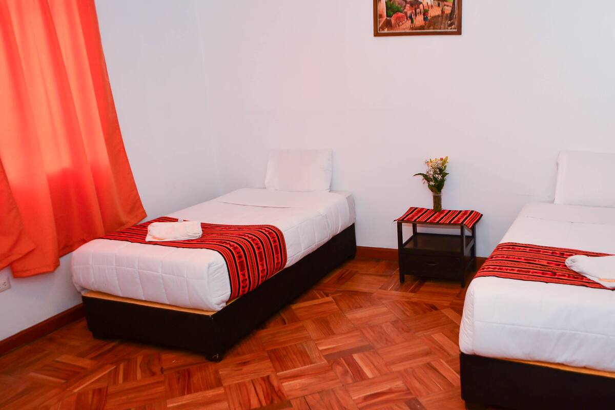 Twin Room | Free WiFi