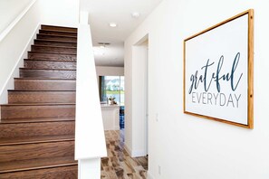 Interior - No Way Rose (Kissimmee)