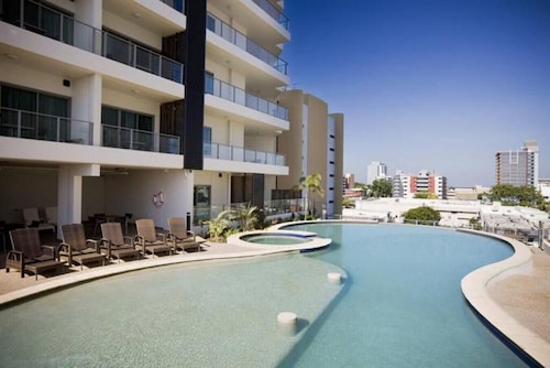 Executive Studio Darwin CBD (Water Views)