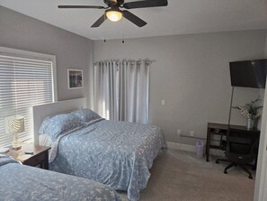 3 bedrooms, in-room safe, desk, iron/ironing board