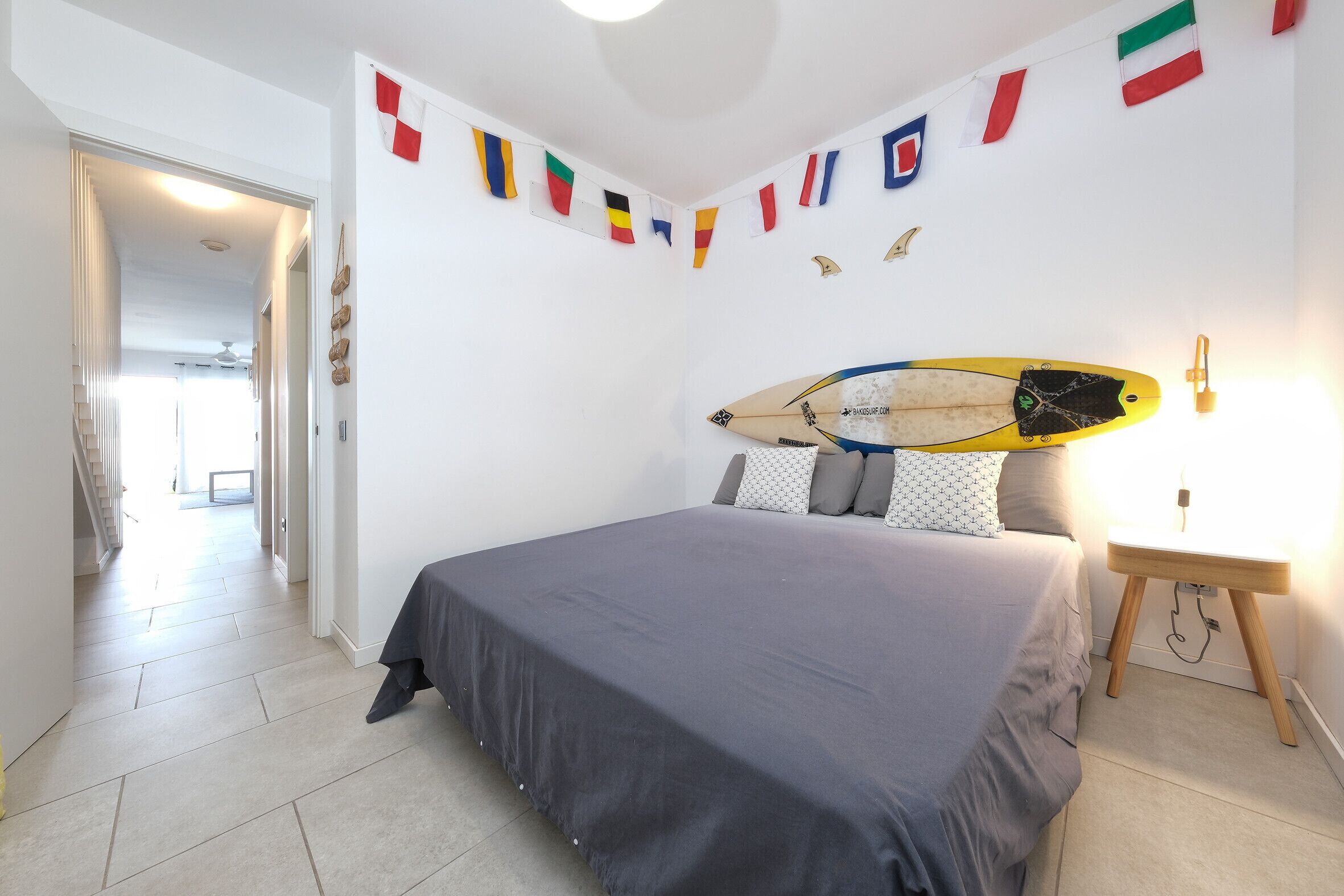 3 slaapkamers, een kluis op de kamer, een bureau