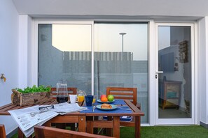 Outdoor dining - La Marinera - Near the beach and AACC By LVH (Playa Blanca)