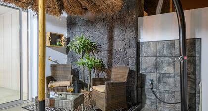 Pachamama House - Near the beach, Air-Con, Fast Wifi and SAT tv