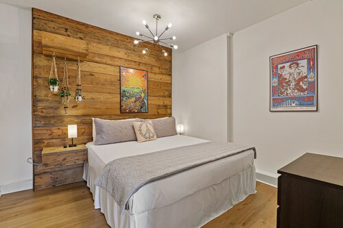 Awesome House & Minutes from Historic Downtown McKinney!!