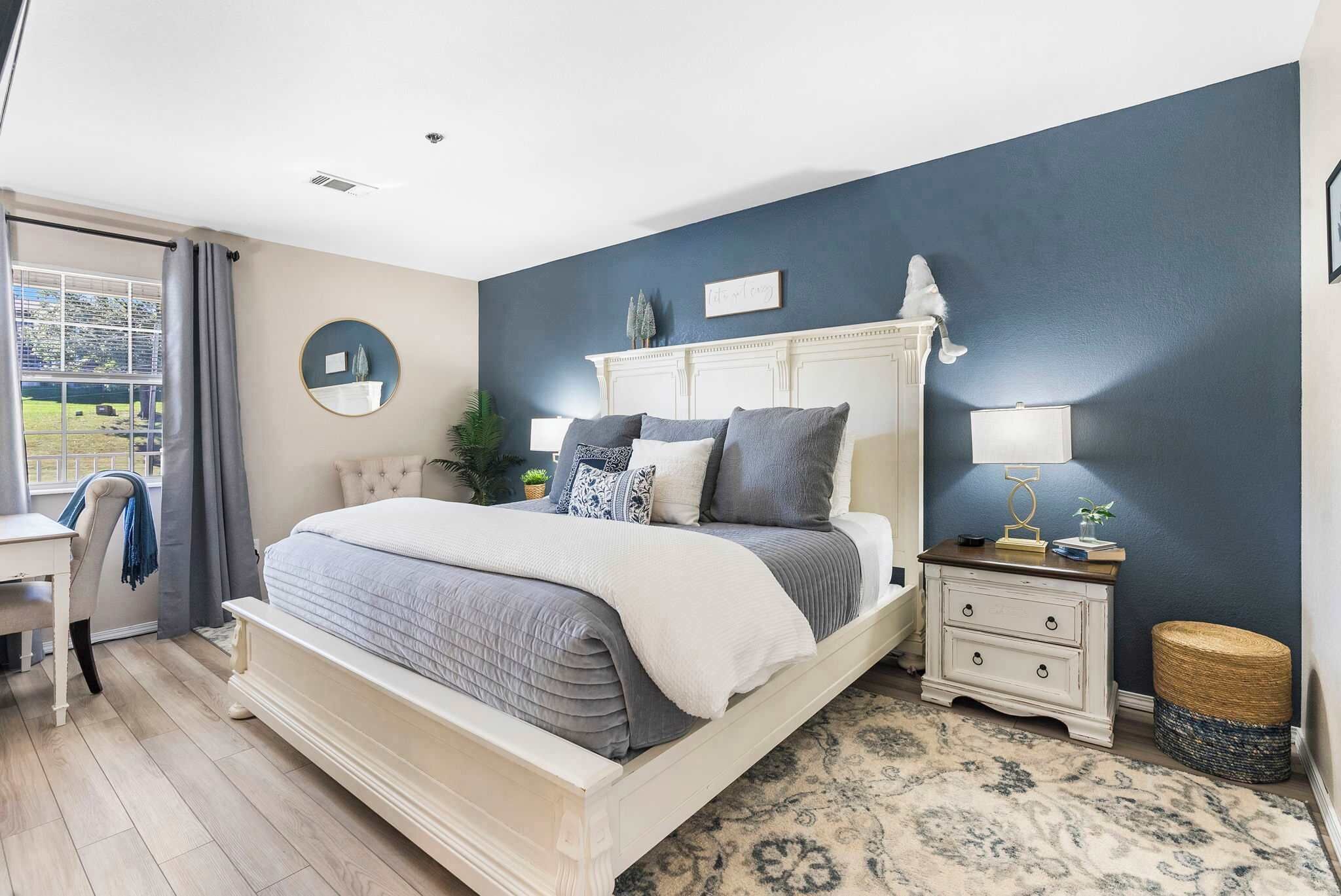 Condo, 1 King Bed with Sofa bed, Patio, Golf View (Vansen's Golfshores) | 1 bedroom, individually decorated, individually furnished, free WiFi