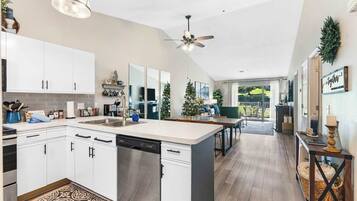 Condo, 1 King Bed with Sofa bed, Patio, Golf View (Vansen's Golfshores) | Private kitchen | Coffee/tea maker