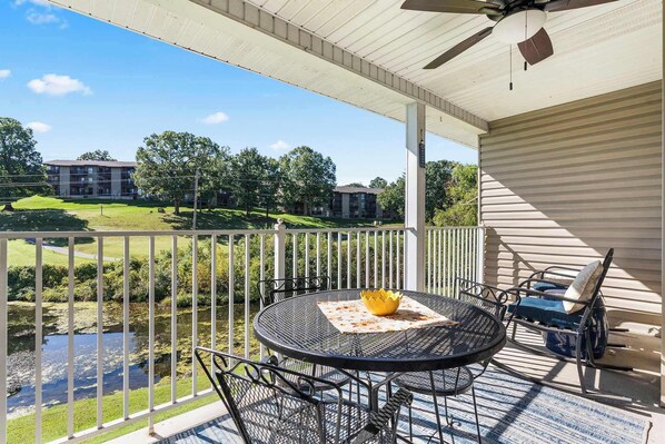 Condo, 1 King Bed with Sofa bed, Patio, Golf View (Vansen's Golfshores) | Outdoor dining