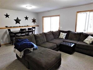 Smart TV, fireplace, DVD player, books