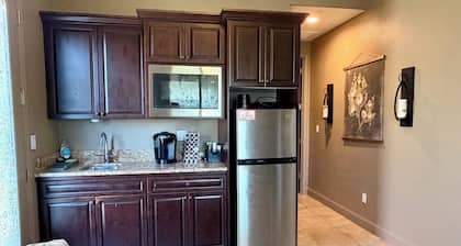 Private apartment style suite. Close to National Parks.