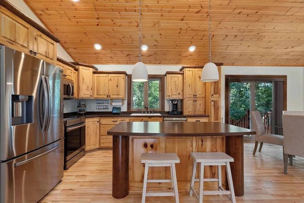 Frigorífic, microones, forn i placa de cuina