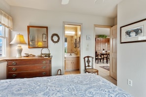 4 bedrooms, free WiFi, bed sheets - Endless Horizons: Pool, Sound Views, Walk Beach OBX (Southern Shores)