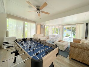 Spielezimmer