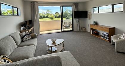 Little Break Tahunanui - 5 minutes from beach