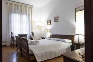 3 bedrooms, WiFi, bed sheets