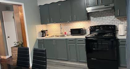 Serenity 2, Updated, Clean Home, Ifit Bike,WiFi, Fenced yard, near Yellow Spring